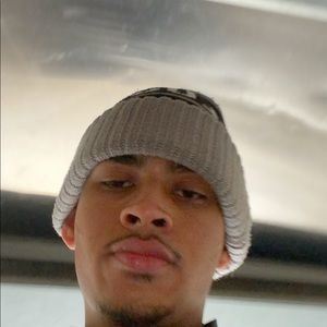 Meet your Posher, Victor